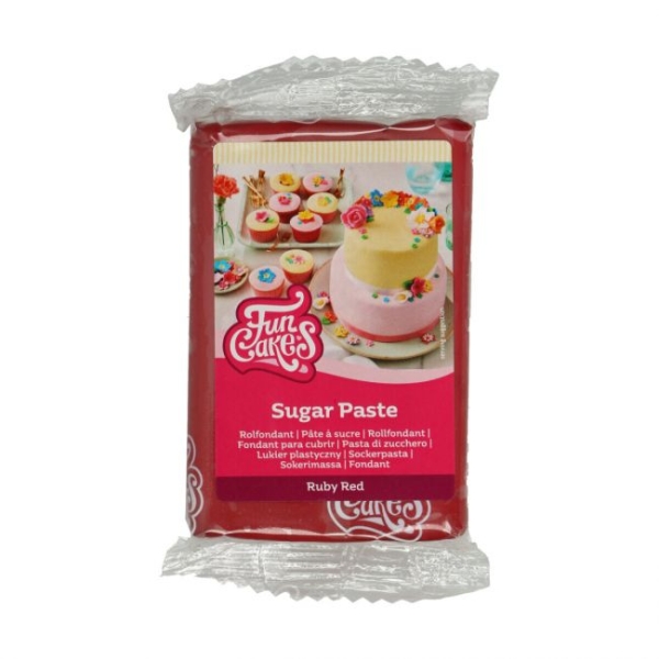 Rolled Fondant - Ruby Red / 250g